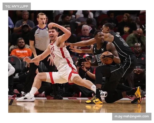 火箭第二节净胜11分实现反超 申京内线强吃成转折点